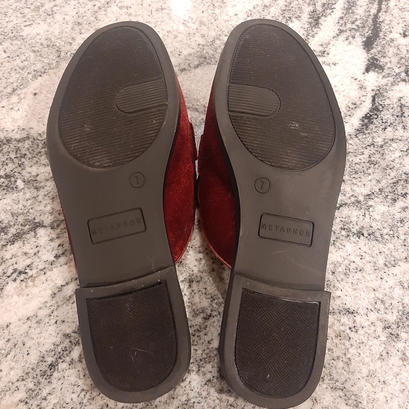 METAPHOR Cranberry Velvet Mules SIZE 7 - Picture 9 of 10